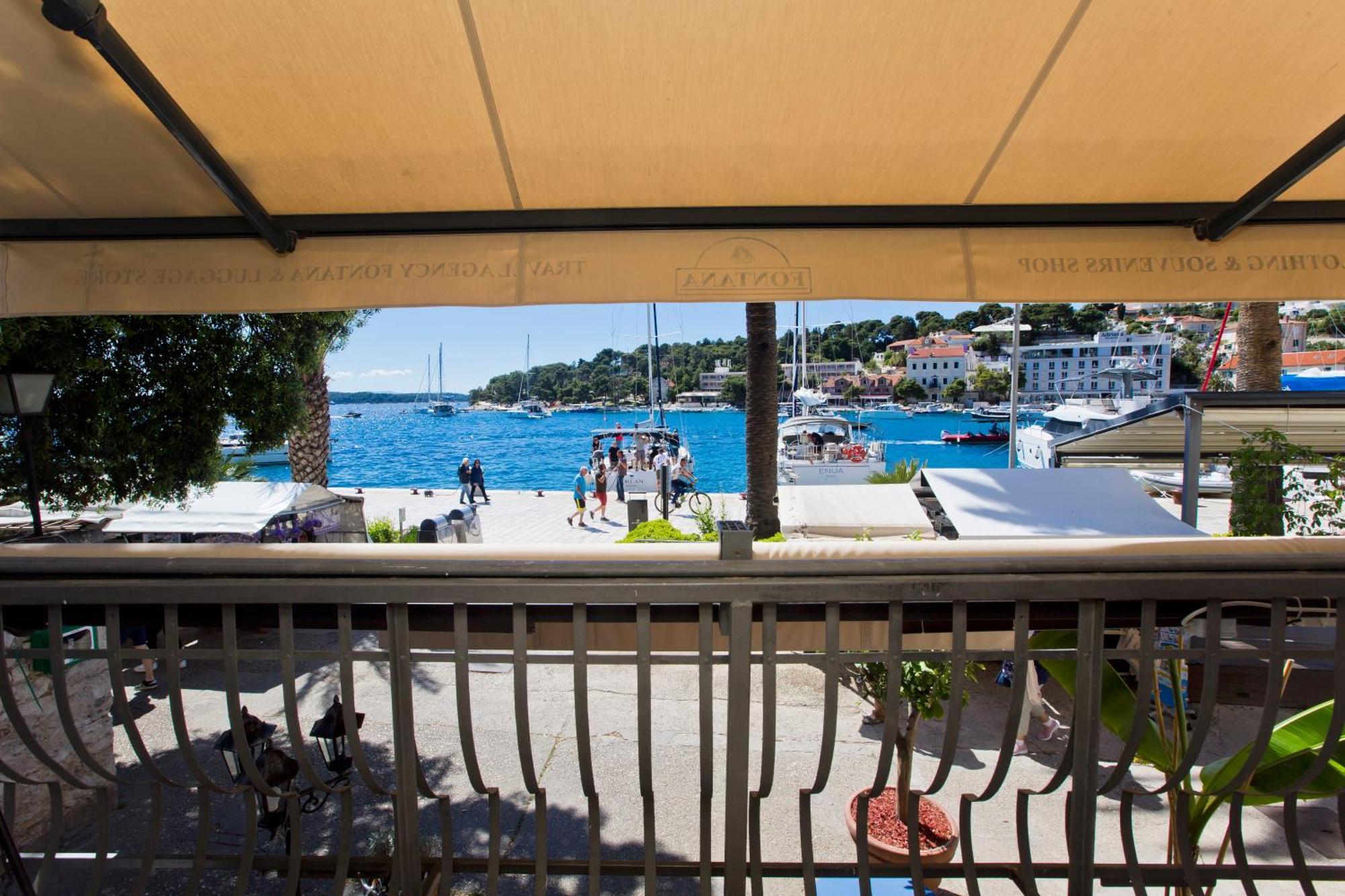 Riva Yacht Hvar Town Apartment Eksteriør billede