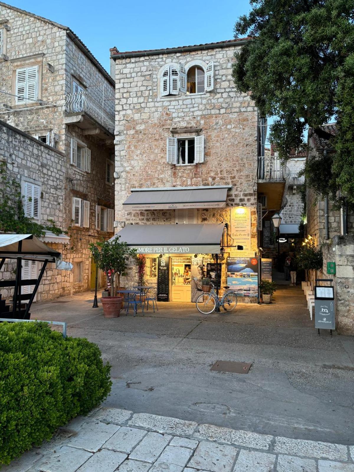 Riva Yacht Hvar Town Apartment Eksteriør billede